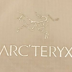 Arc'teryx hoodie zip up ,very light weight jacket